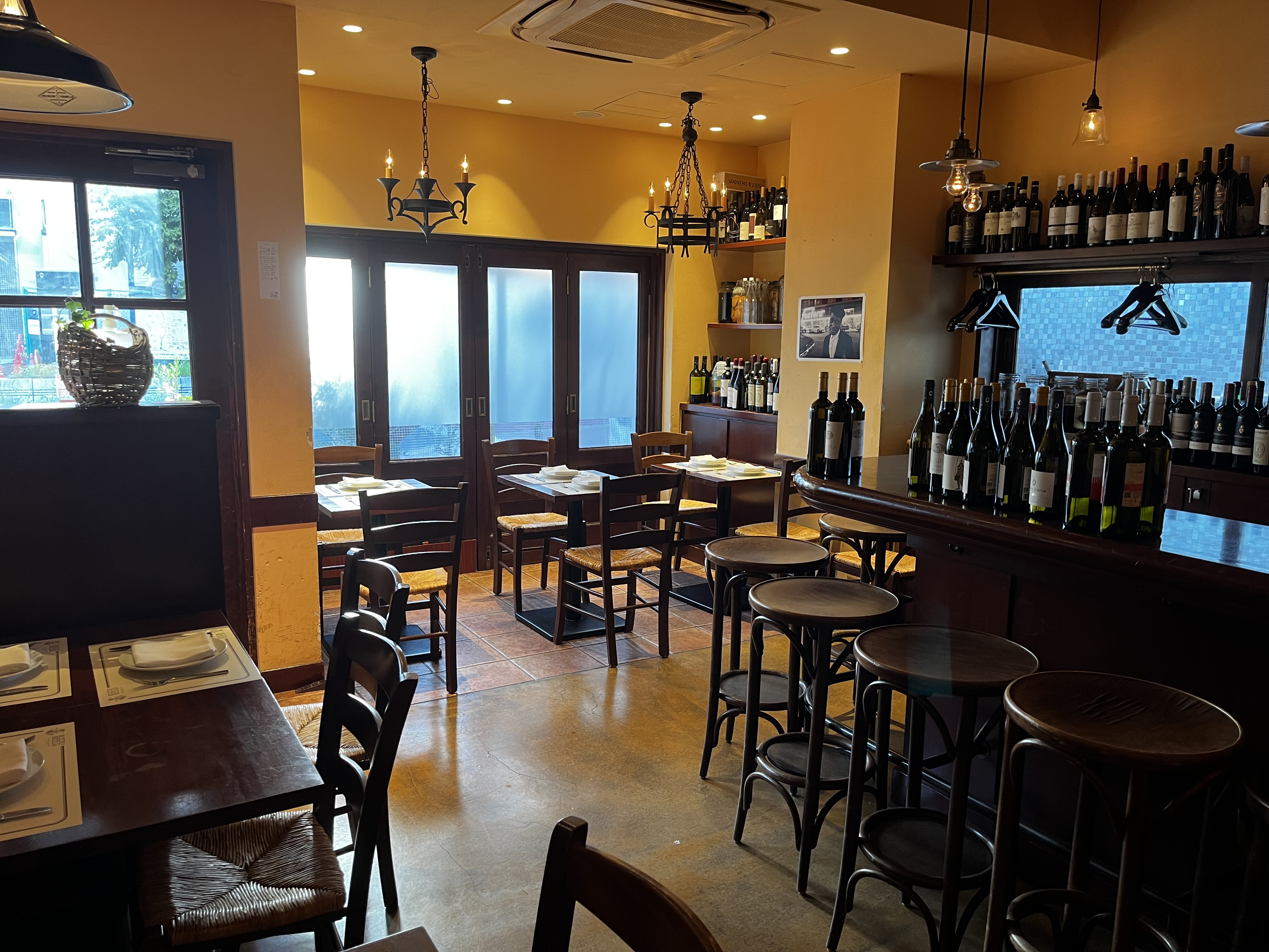 Rozzo Sicilia Interior – シチリア料理レストラン内観